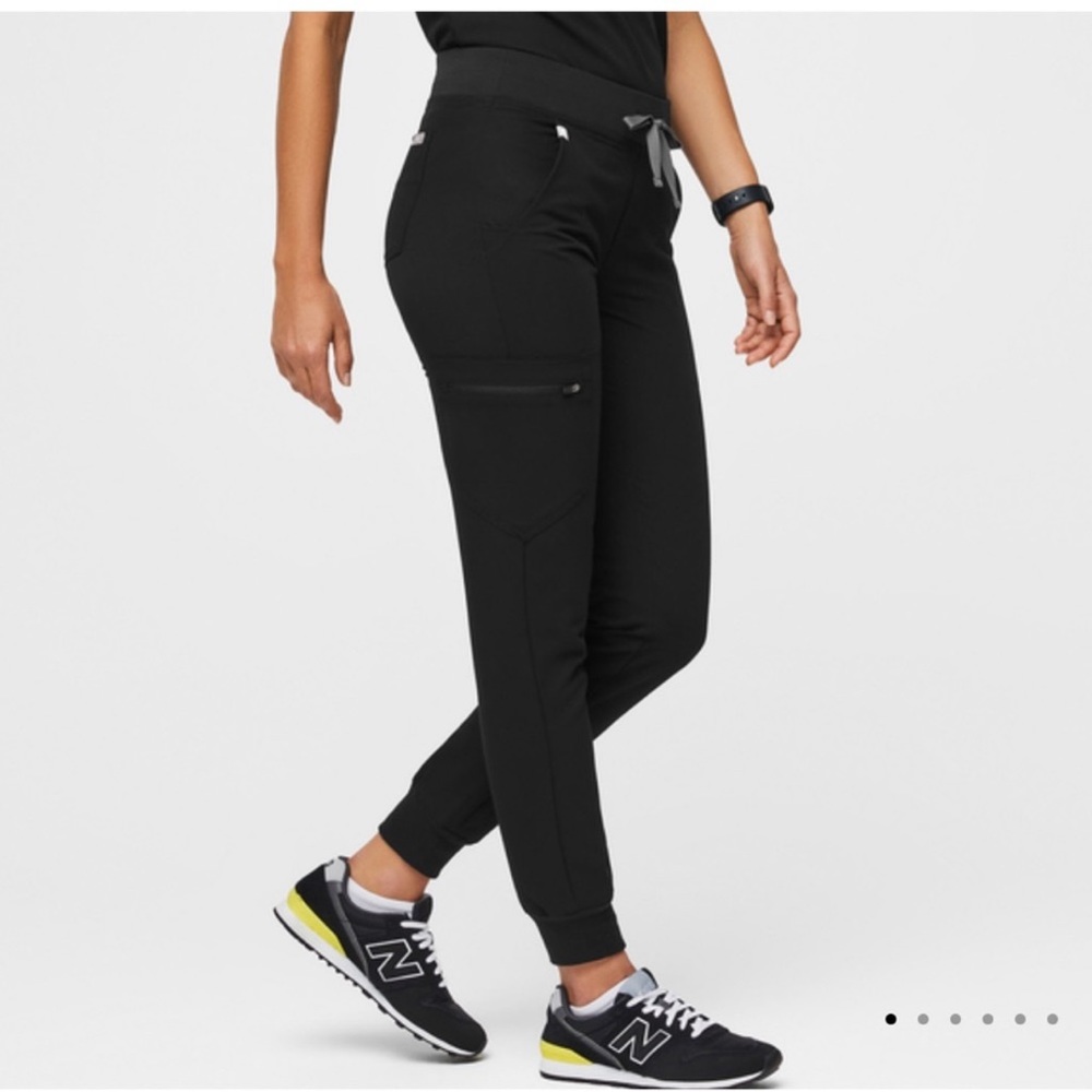 Figs Black Jogger Scrub Pants